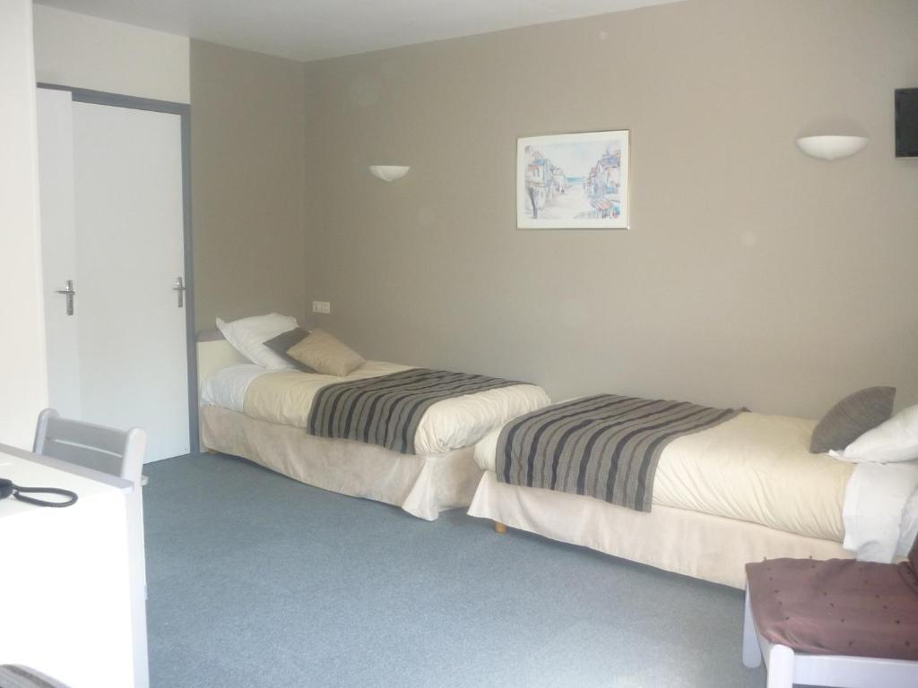 Logis Hotel Le Relais Du Serre Dieulefit Zimmer foto